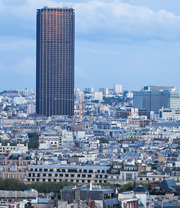 Vue générale sur un building à Paris